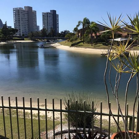 Hotel Plumosa On The Water Gold Coast Exterior foto